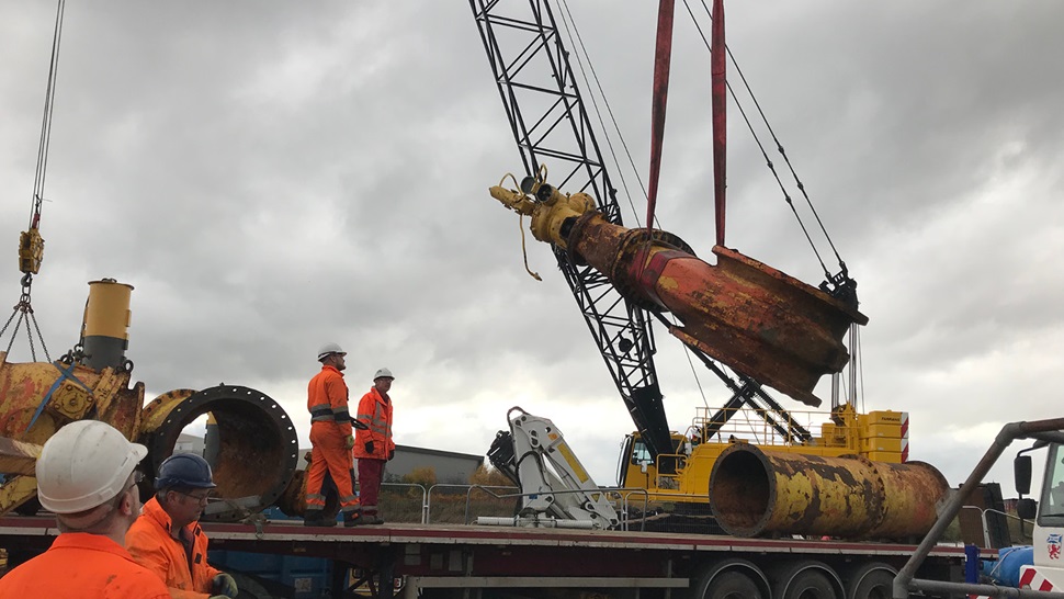 Glenfield Invicta removing a large valve to repair and refurbish