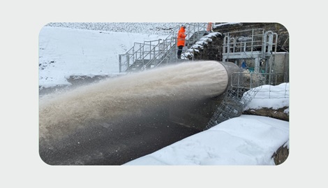 Burnhope Reservoir Free Discharge Valve in action